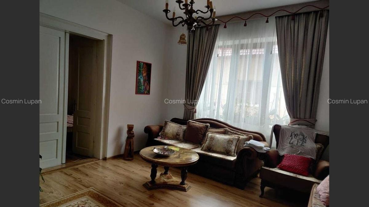 House for sale in central Sighetu Marmației - Maramureș - 17