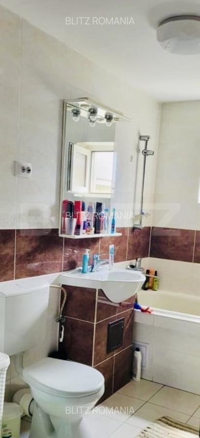 Apartament de vanzare, cu 3 camere, zona Bucovina - 6