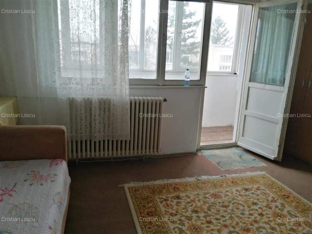 Apartament cu 3 camere spatios decomandat zona Sagului - 3