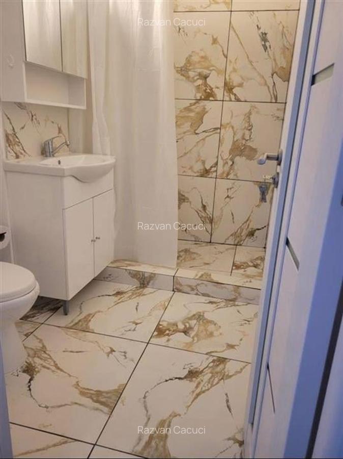 RECO Apartament 3 camere decomandat - 8