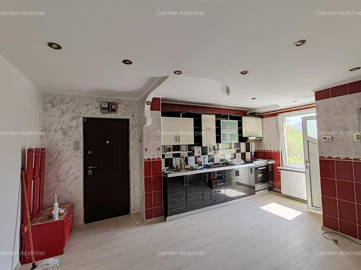 Apartament cu 2 camere decomandat, mobilat în Craiter - 8