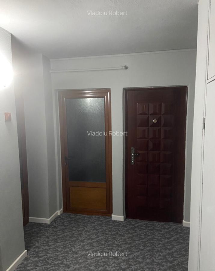 Apartament 2 camere str. Revolu?iei - 3