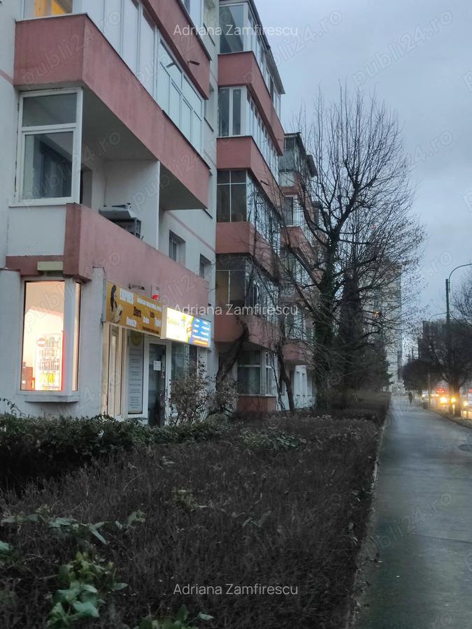 De inchiriat spatiu comercial 25 mp Brasov Centrul Civic zona intersectia Onix - 8 De inchiriat spatiu comercial 25 mp Brasov Centrul Civic zona intersectia Onix - 8