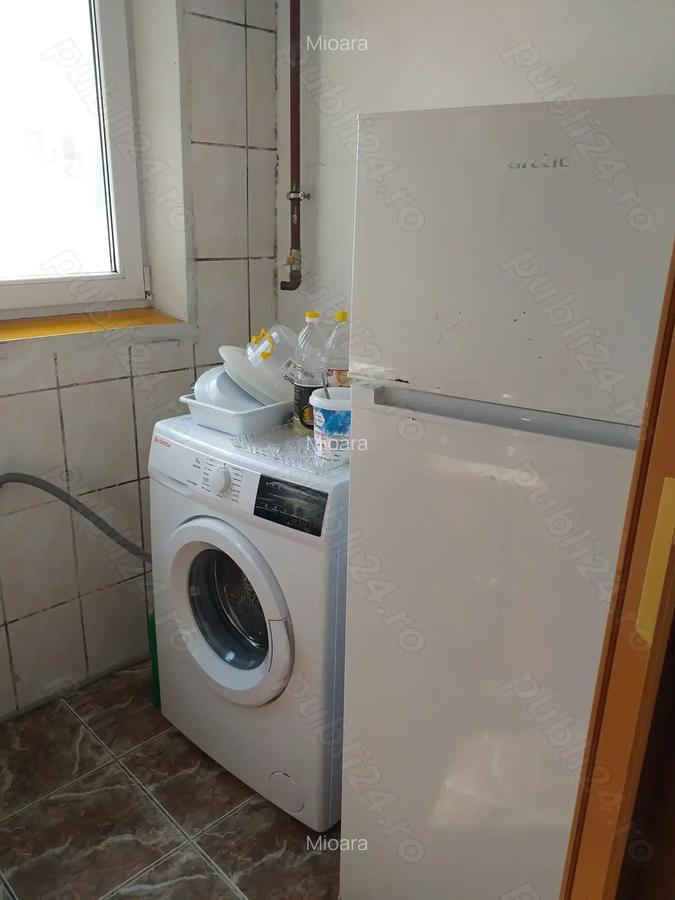 Inchiriez garsoniera cf 3 - 5