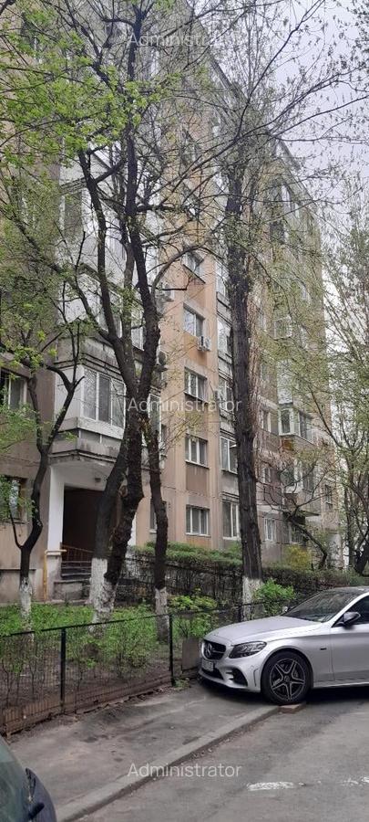 Tineretului (Palatul Copiilor)/ Baladei, Garsoniera,etaj 8/8, bloc mixt /1982 . - 2