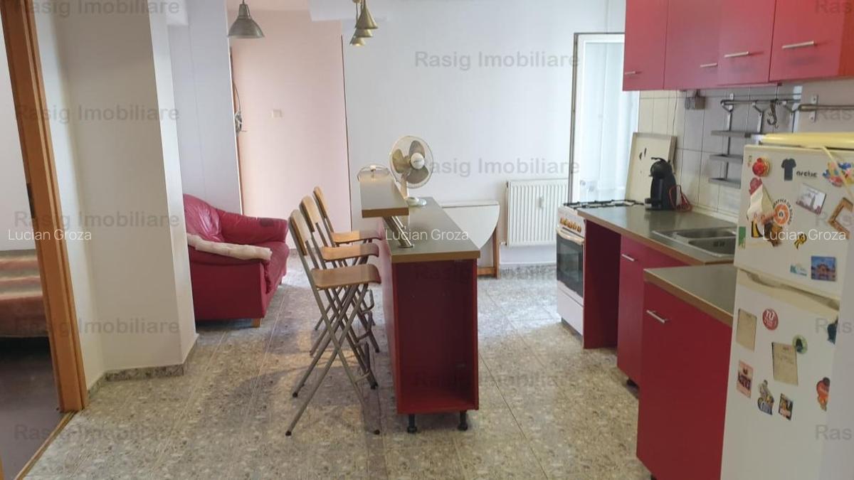 Apartament cu 4 camere decomandat în Lujerului - 1
