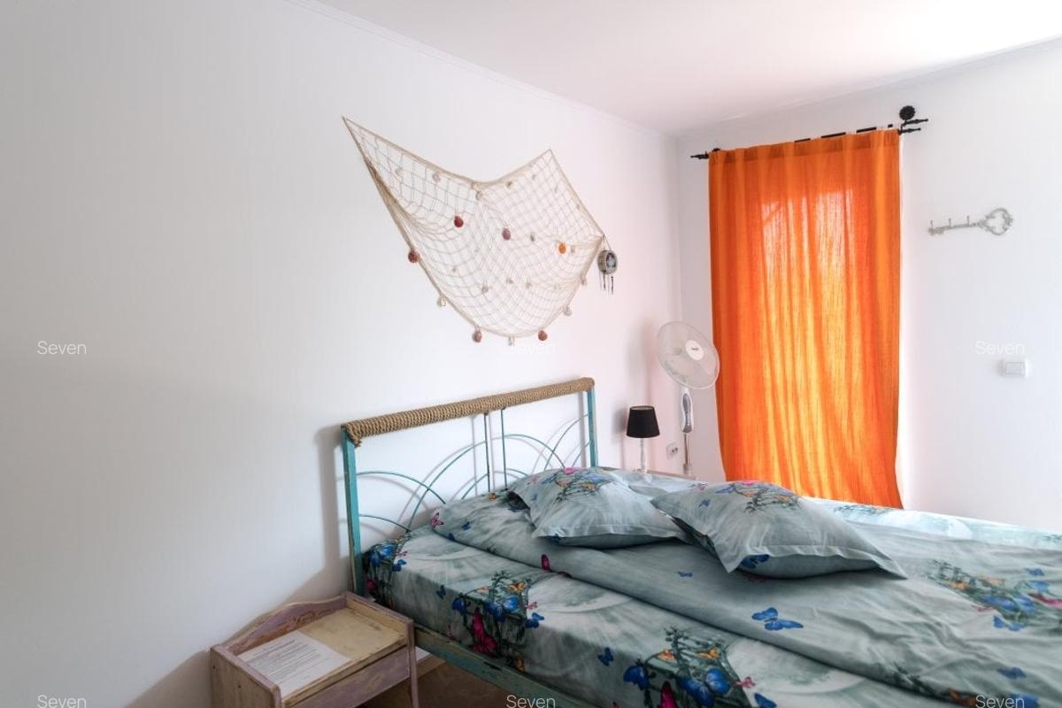 Exclusiv! Pensiune 6 camere - Vama Veche - Centru - 245.000 euro ( Cod E8) - 23