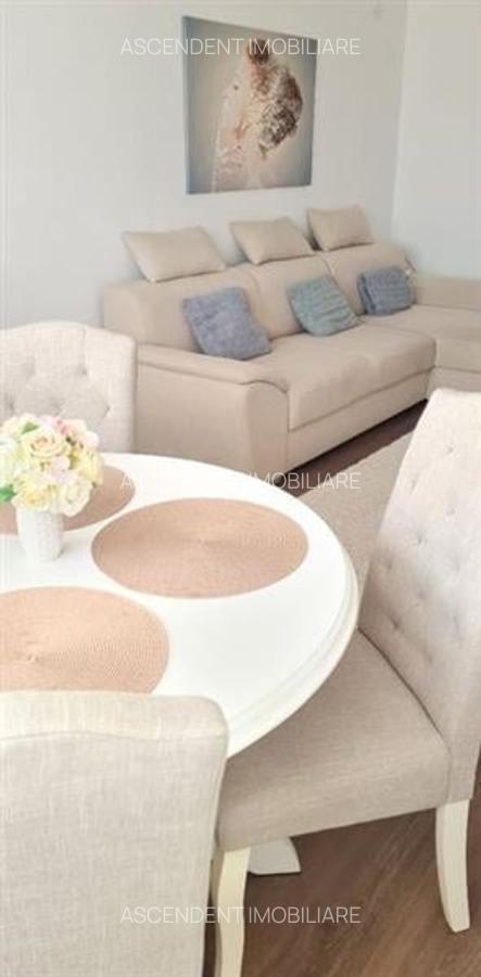 Decomandat cu incatatoare vedere, Vlahuta, Brasov - 3