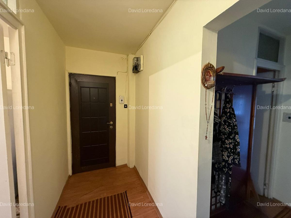 Apartament 3 camere, decomandat, parter, zona Calea Zarandului - 17