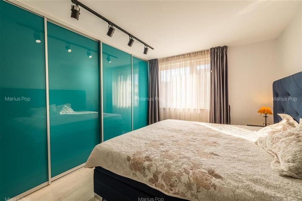 Apartament cu 3 camere decomandat, mobilat în Tractorul - 3