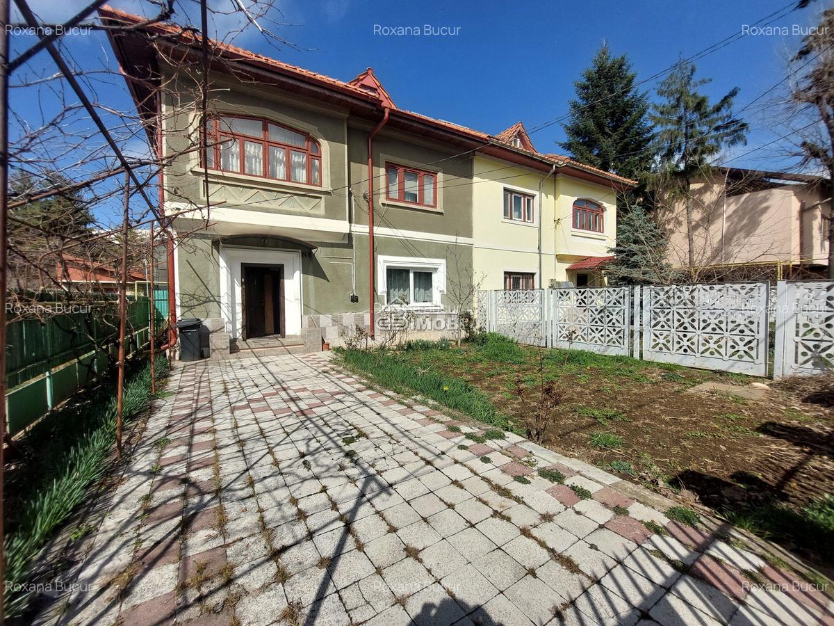 Casă cu 5 camere în Micro 5 - 15