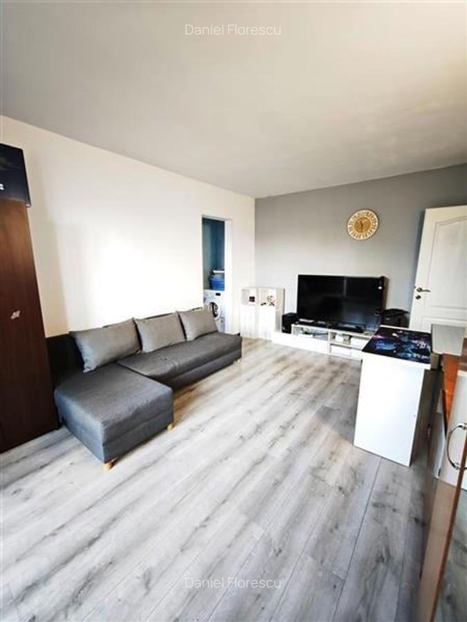 Vanzare apartament 2 camere, zona Scriitorilor, etajul 3/4 - 9