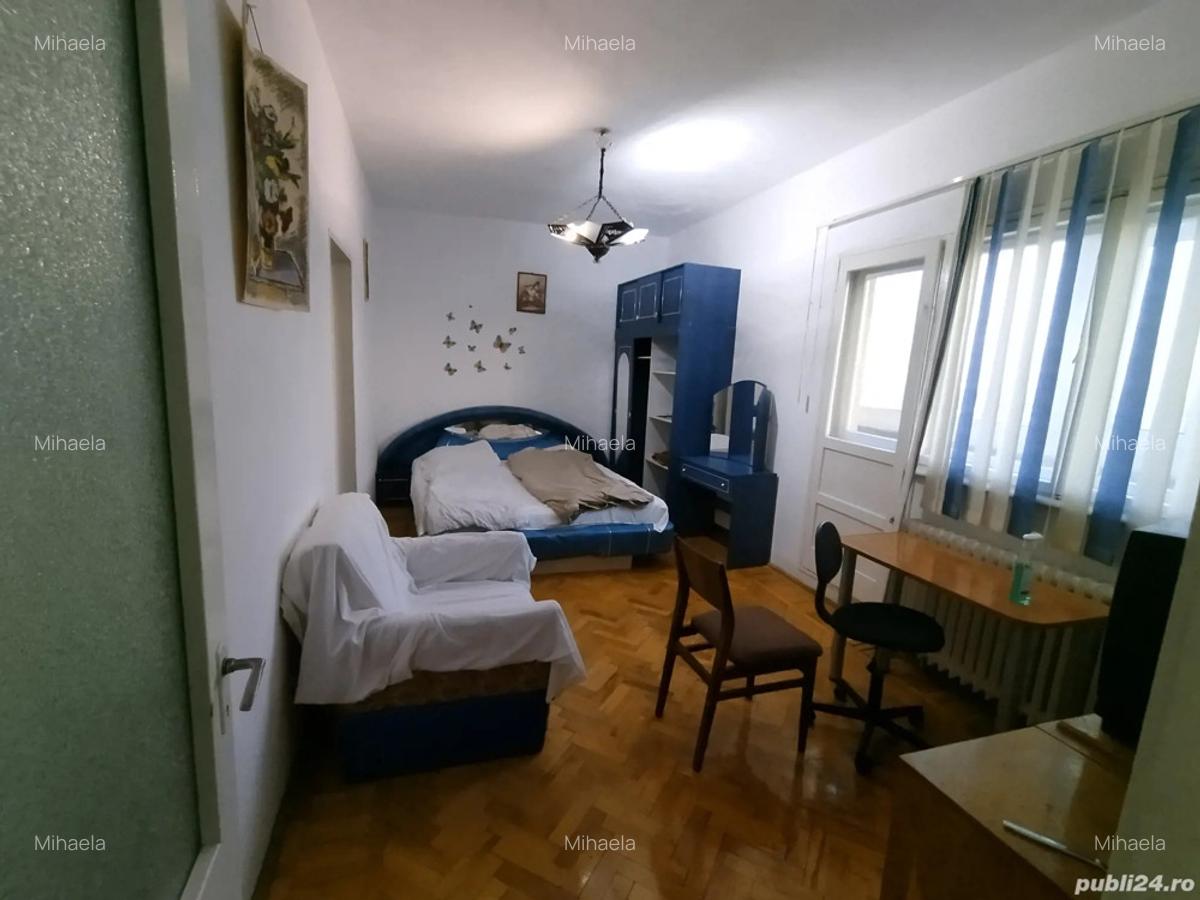 Inchiriez garsoniera mare 47m zona Andrei Mure?anu - 4 Inchiriez garsoniera mare 47m zona Andrei Mure?anu - 4