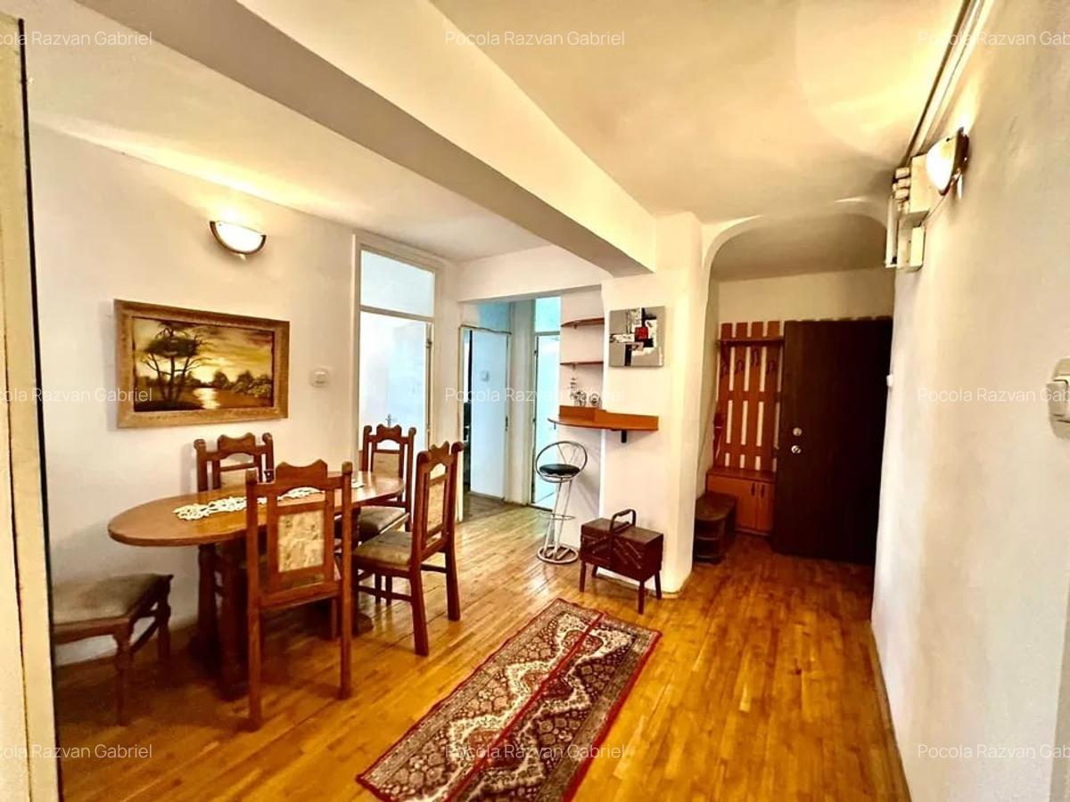 Apartament cu 3 camere,80mp,parcare, Zona Semicentrala - 2