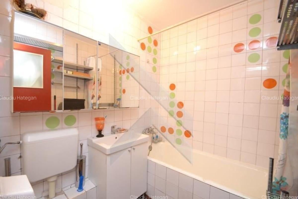 Apartament cu 2 camere decomandat, mobilat în Titulescu - 10