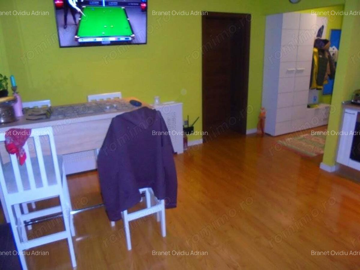 Vand apartament 2 camere in Deva, zona Piata Centrala (str. Mihai Viteazu), bloc mai nou, - 10 Vand apartament 2 camere in Deva, zona Piata Centrala (str. Mihai Viteazu), bloc mai nou, - 10