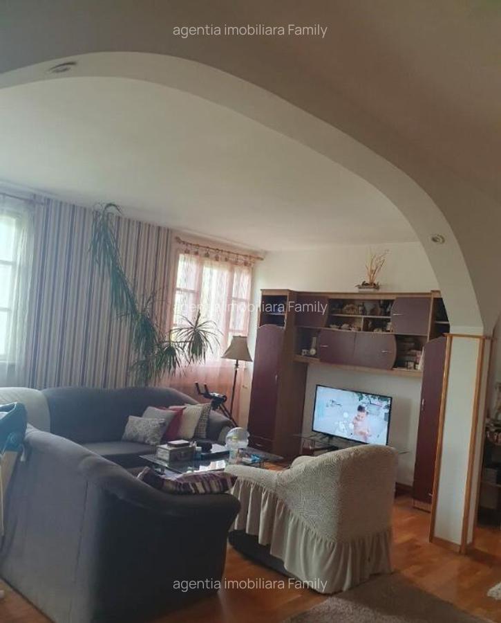 Apartament cu 3 camere decomandate Zona Ultracentrala - 5