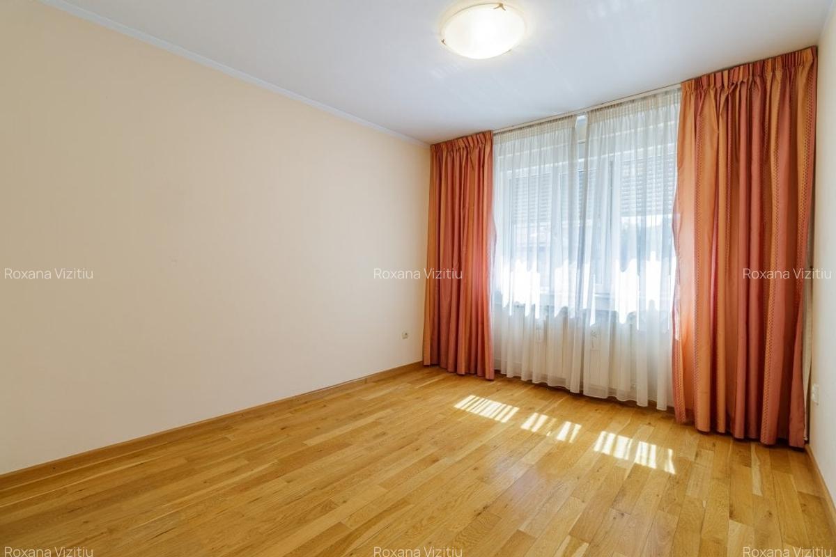 De inchiriat - Casa pentru sediu de firma / birouri - Sector 4 - 4