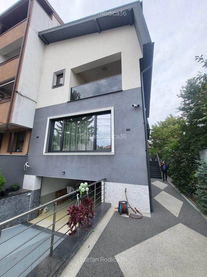 Casa de vanzare Damaroaia - 1