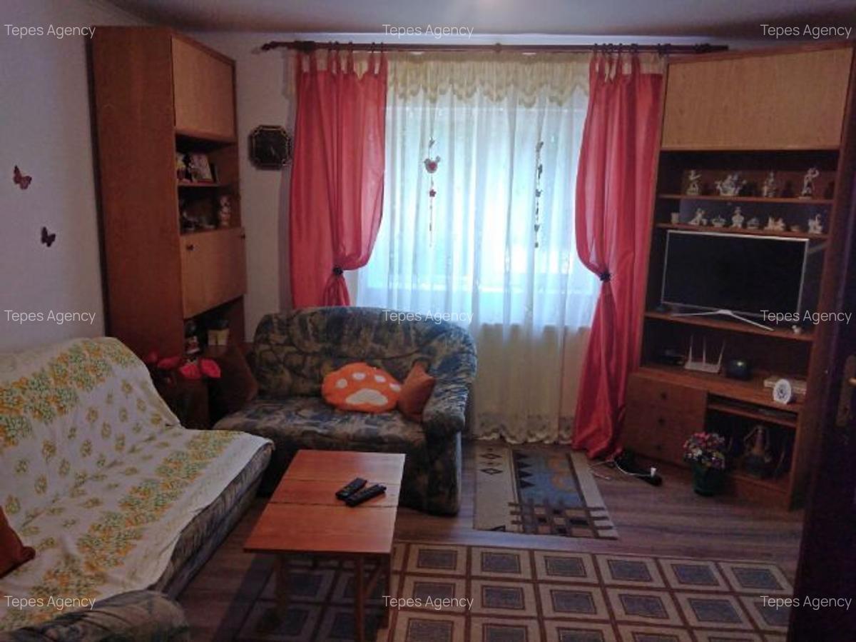 Casa, Timisoara, Plopi, 2+1 camere, 663mp teren, utilitati - 1