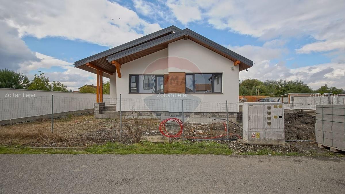 Comision 0 %! Casa cu 4 camere de vanzare in zona Stupini! - 2
