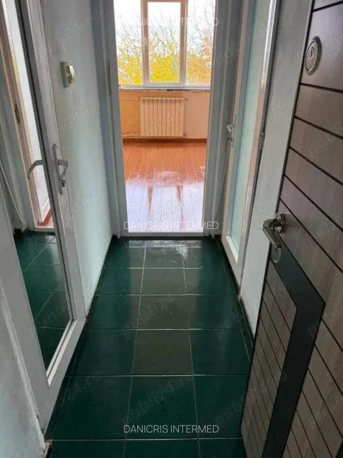 Garsoniera cu vedere la Portul Constan?a Zona Far - 2