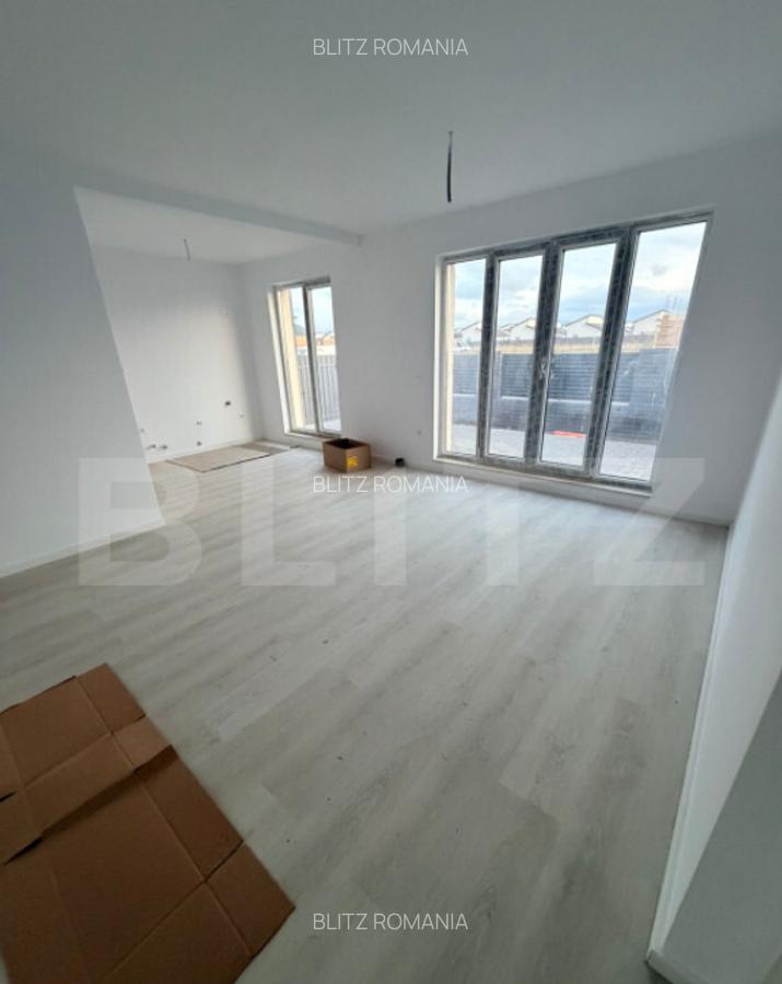 Casa de vanzare in Sanpetru teren 300 m2, suprafa? - 4