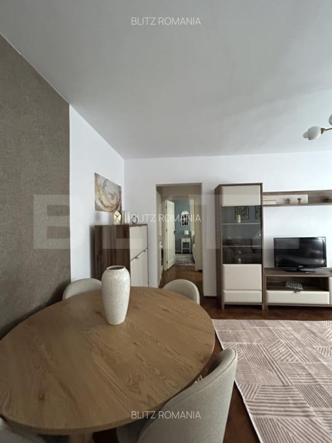 Apartament de vanzare, cu 2 camere - Langa Metrou Parc Bazilescu - 2