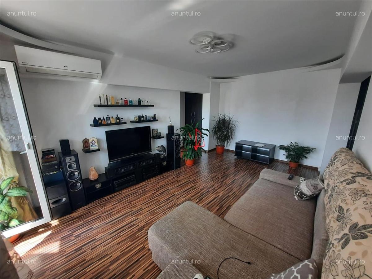 Apartament luminos, 3 camere, aproape de metrou - 1