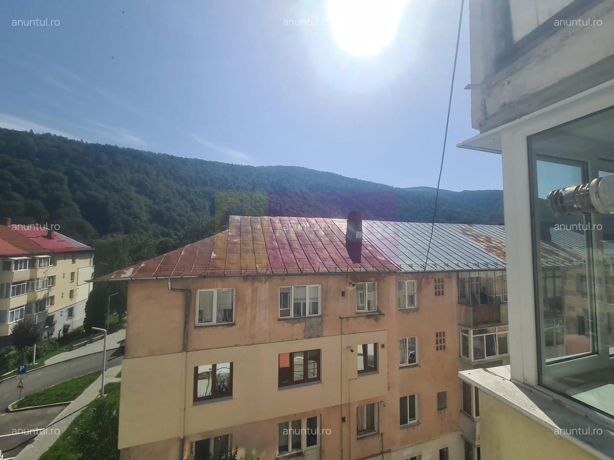 Apartament cu 3 camere de vanzare in Sinaia - 19