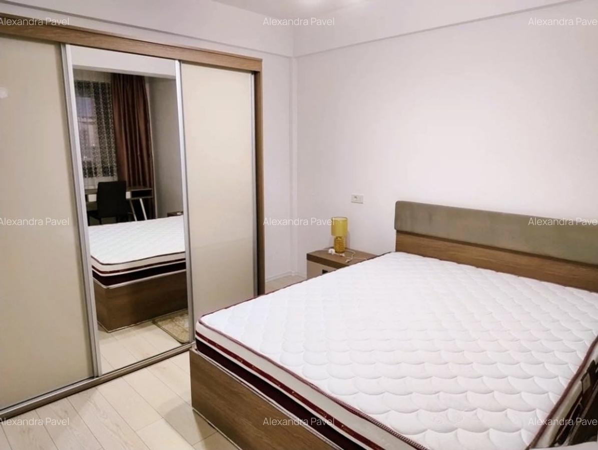 Studio cochet in Tractorul - 3