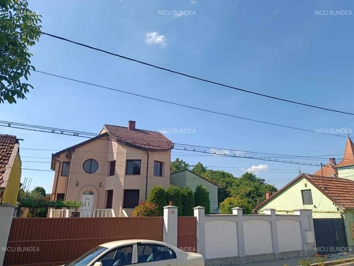 ? VILA DEOSEBITĂ DE VÂNZARE ÎN ARAD - ZONA CENTRALĂ - 3