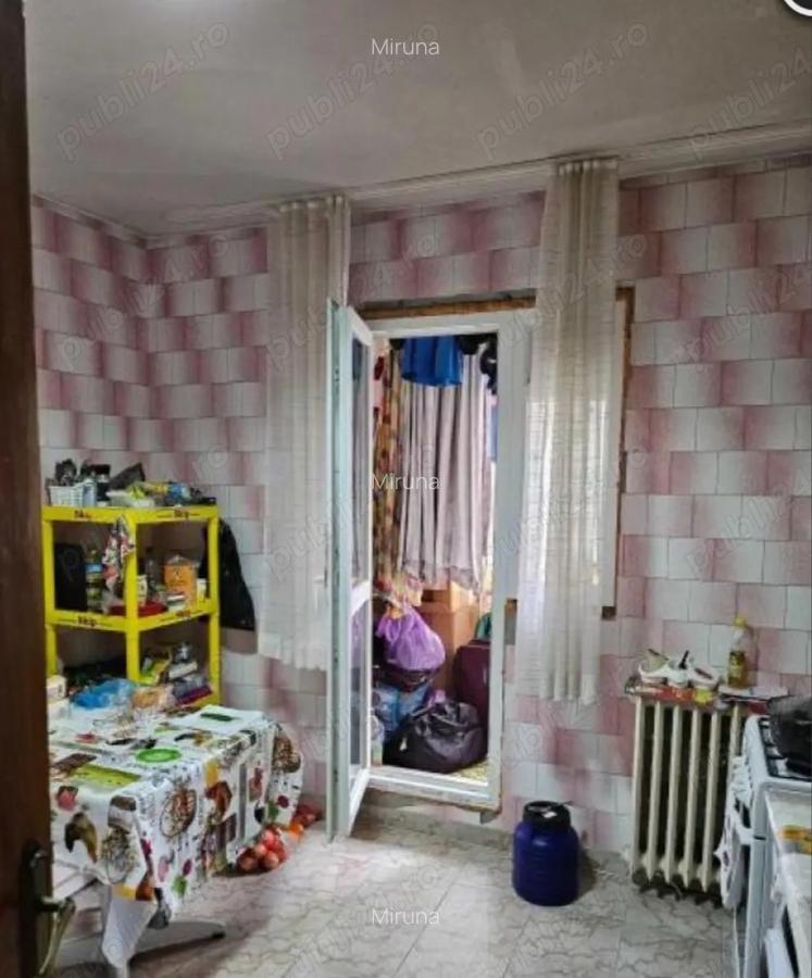 Aparatorii Patriei metrou,ap 2 camere,cf1 bloc 1984,dec 73.000euro - 3
