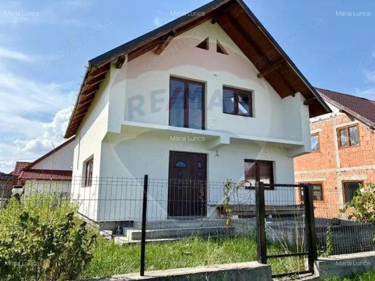 Casa / Vila cu 5 camere de vanzare - 2