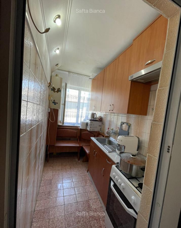 Apartament de vanzare renovat recent - 2