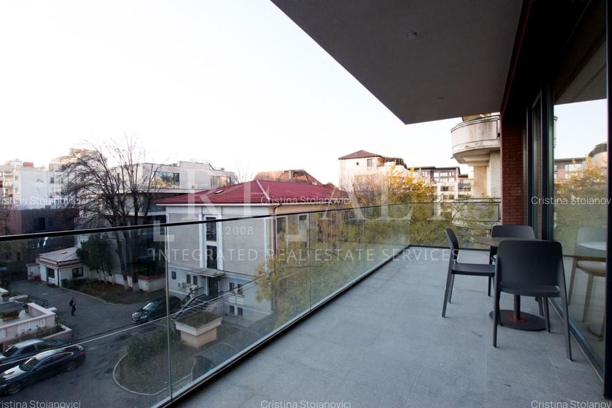 Apartament cu 4 camere semidecomandat, mobilat în Primăverii - 7