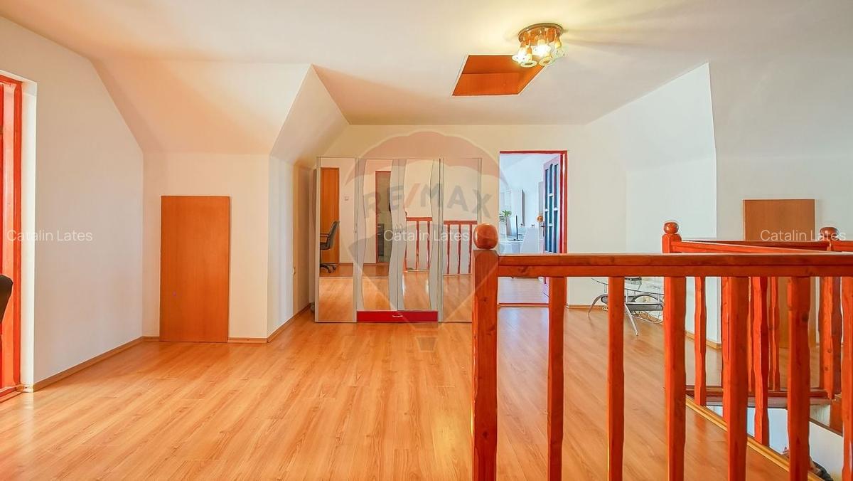 Casa cu 6 camere de vanzare in Rasnov, teren 1.100 mp, zona Glajarie - 20