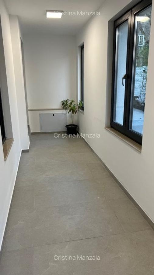 Tineretului-Parcul Carol ,casa renovată P+1,fara curte ,100 mp ,terasa mare - 16
