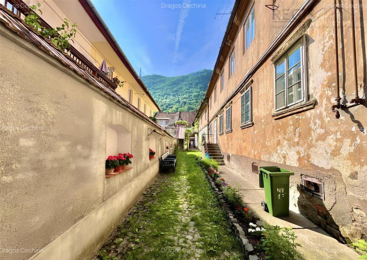 Apartament cu 2 Camere Ultracentral langa Piata Sfatului - 2