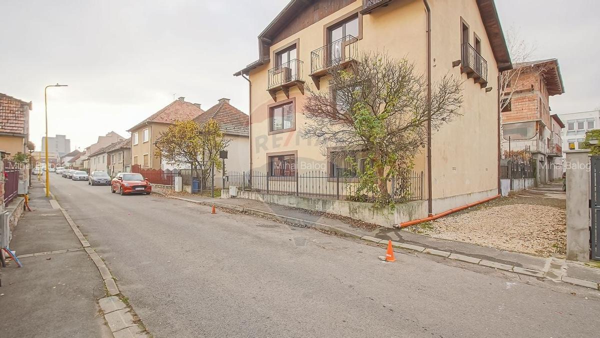 Casa / Vila cu 12 camere de vanzare in zona Astra - 28