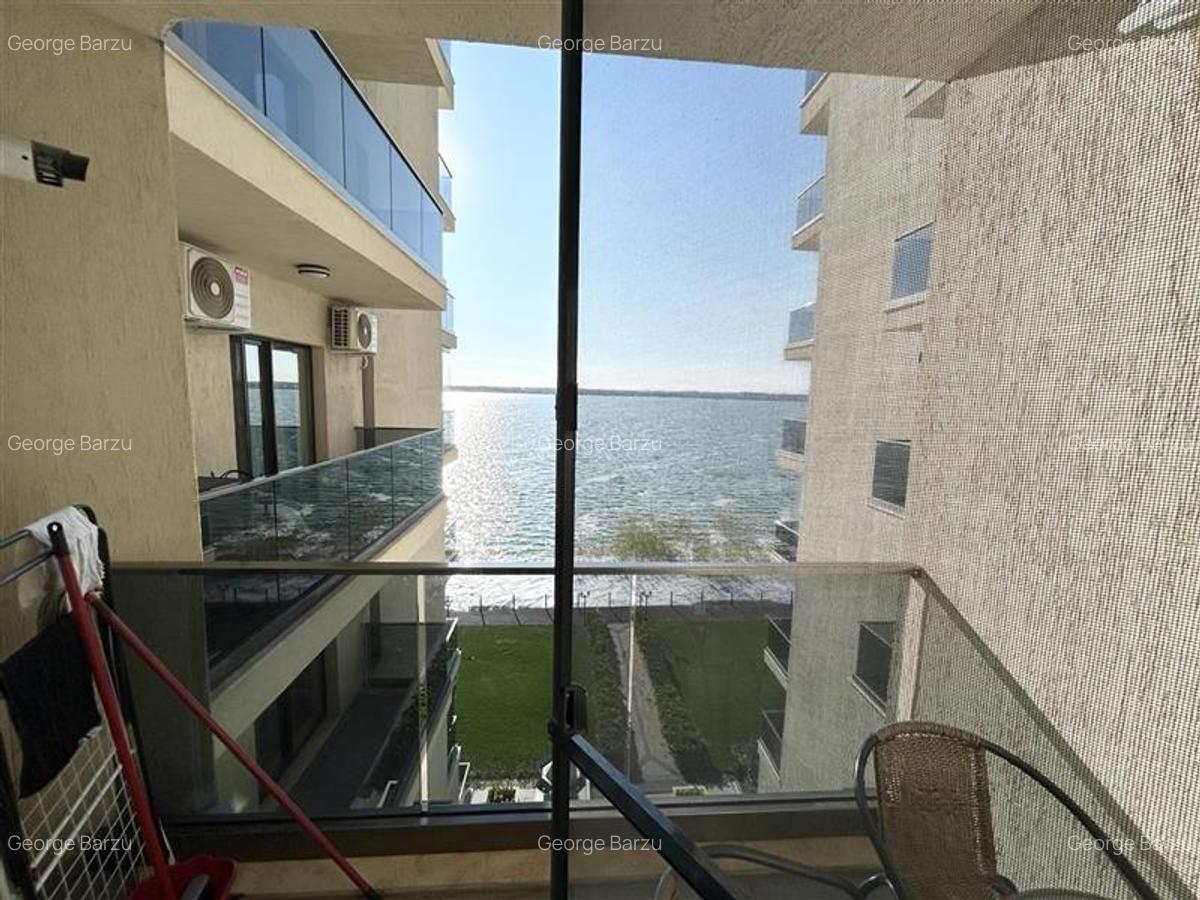 Studio Modern in Solid Residence Butoaie cu Vedere Superba la Lac - 4