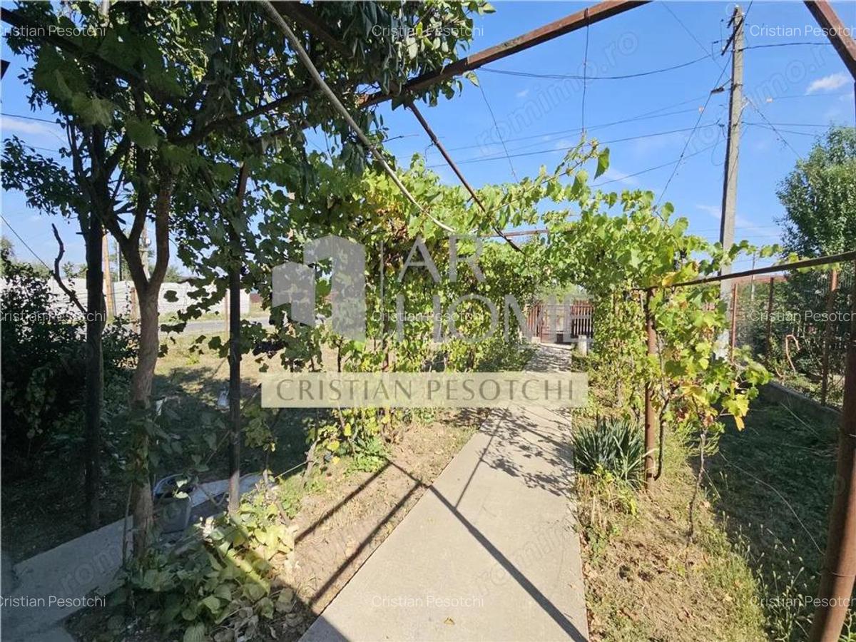 Casa 2 camere, in Lipanesti, zona primariei - 12