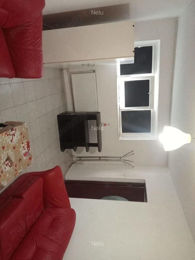 Propietar Vand Apartament 3 CAMERE Pta Sfintii Voievozi - 1
