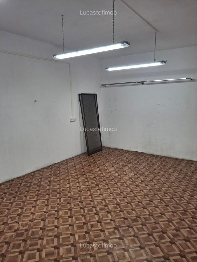 Chitila Colosseum Mall Carrefour stradal - 15