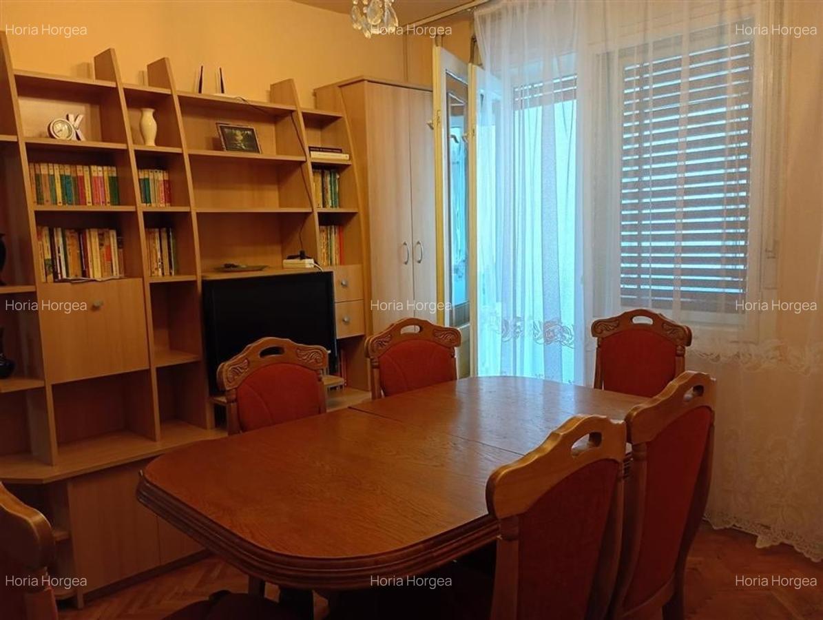 Apartament cu 3 camere de inchiriat - 2