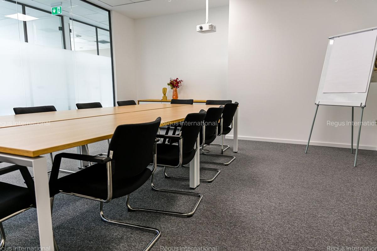 Spațiu de birou privat pentru 3 persoane în Regus Vox Technology Park - 7