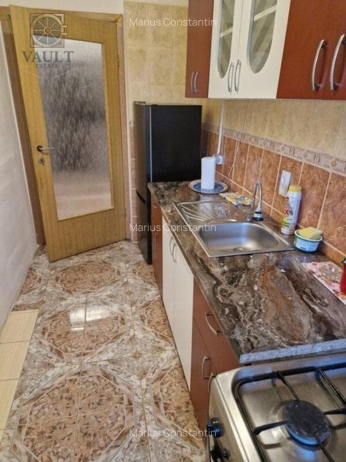 Garsonieră decomandată, mobilată în Vitan - 8
