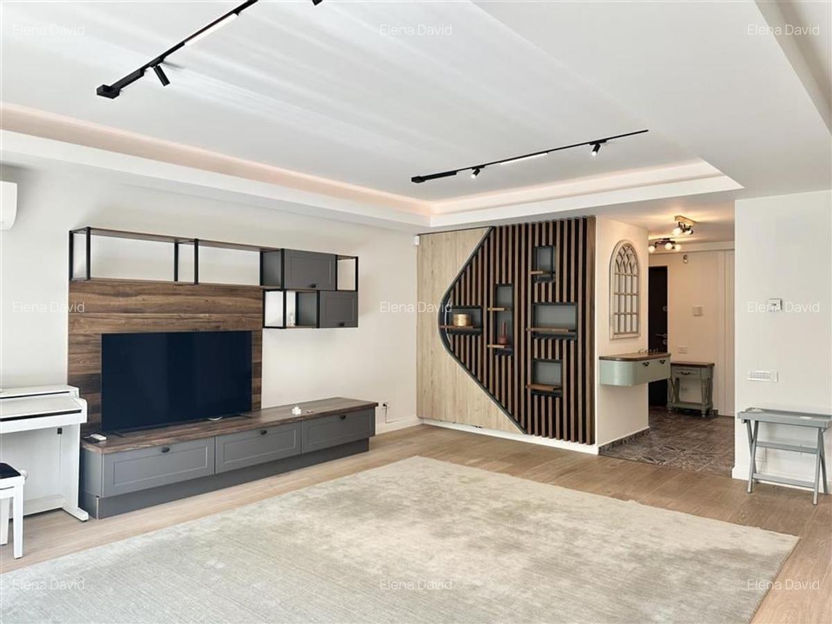 MODERN VILLA/CLOSED COMPOUND//LUXURY FINISHES//ROND OMV - 5