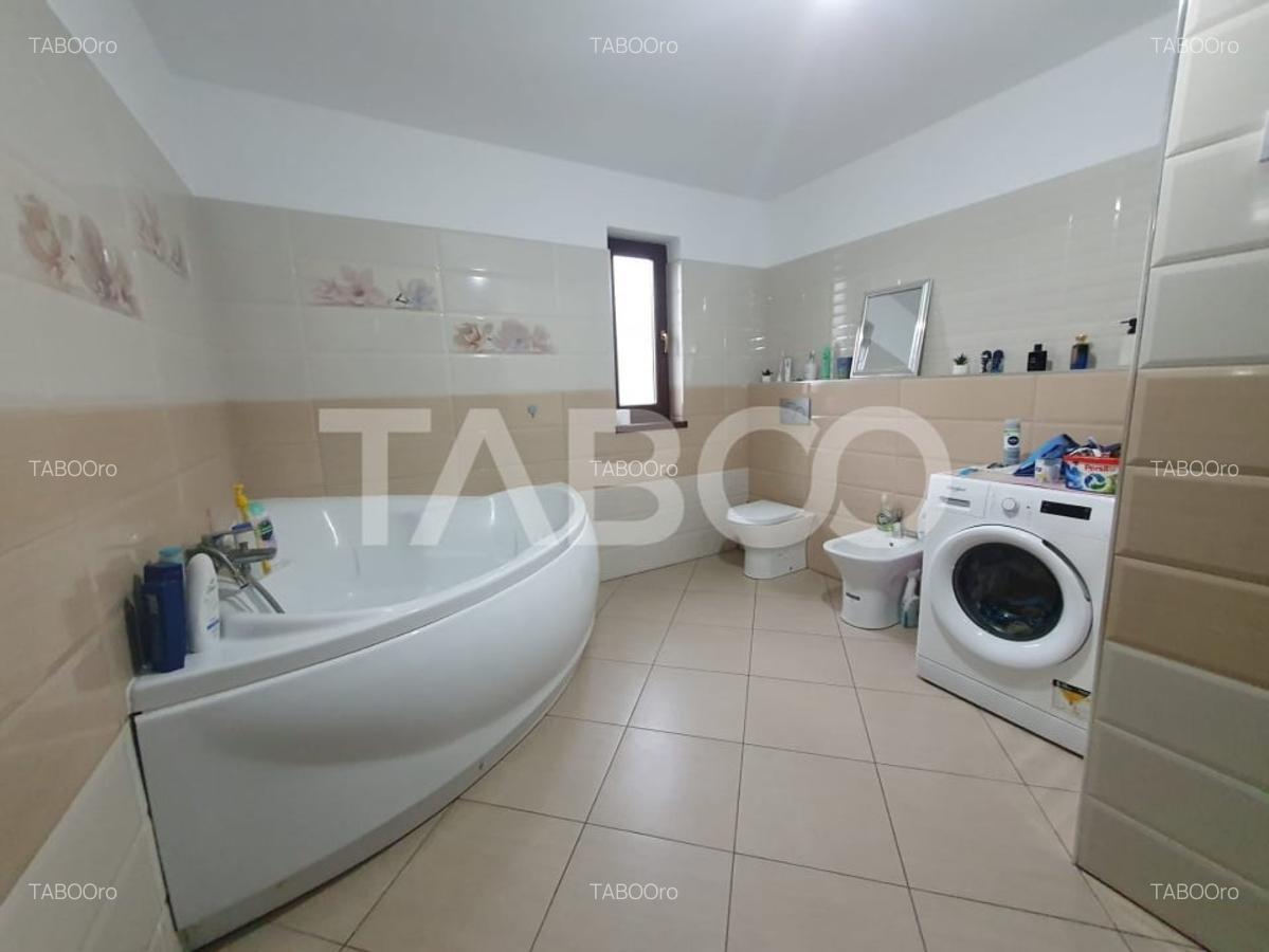 Casa 5 camere 197mp utili situata la 27km de Fagaras si 65km de Brasov - 9