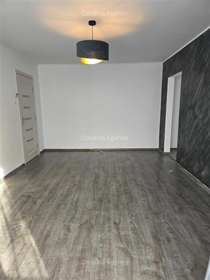 Apartament 2 camere semidecomandat, renovat complet, zona Grivitei - 1